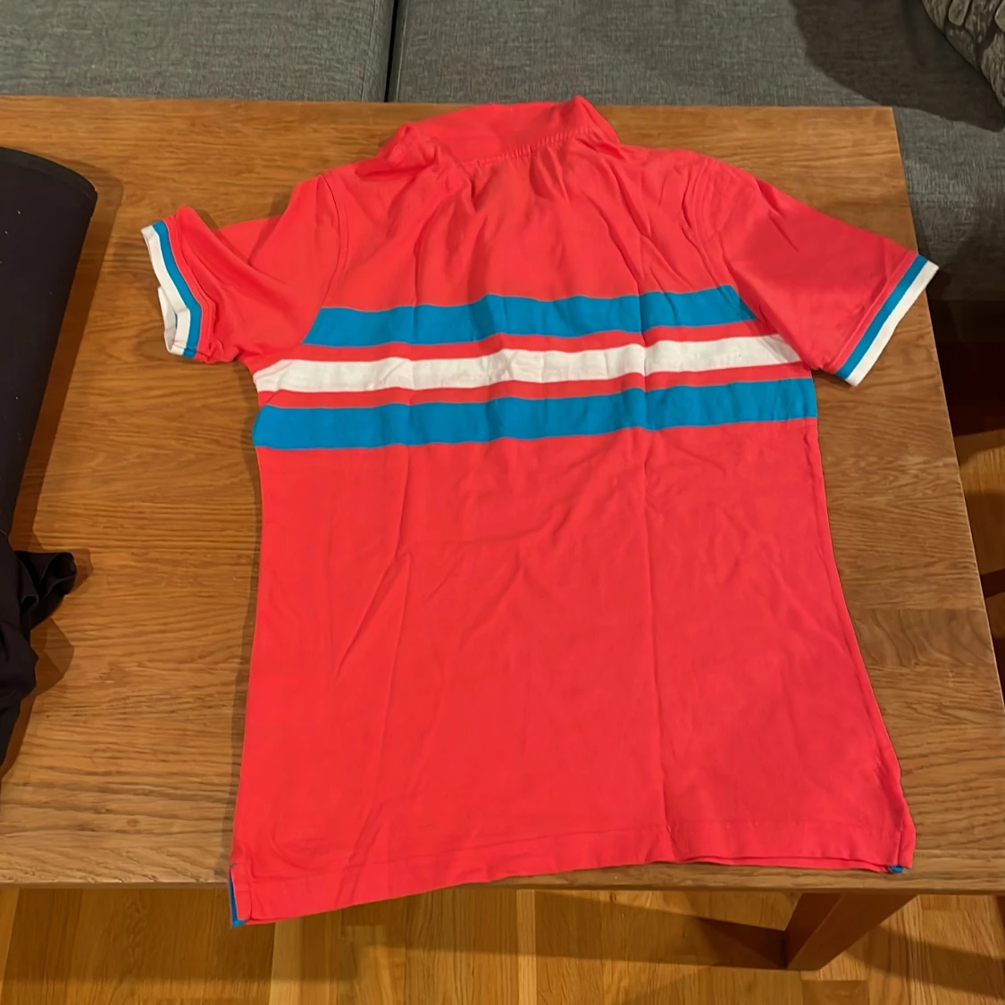 Randig pikétröja från Lyle & Scott - 1