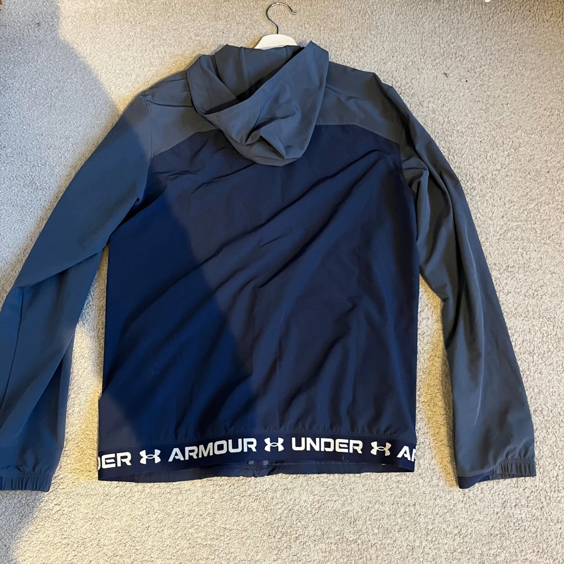 Blå vindjacka från Under Armour M - 1
