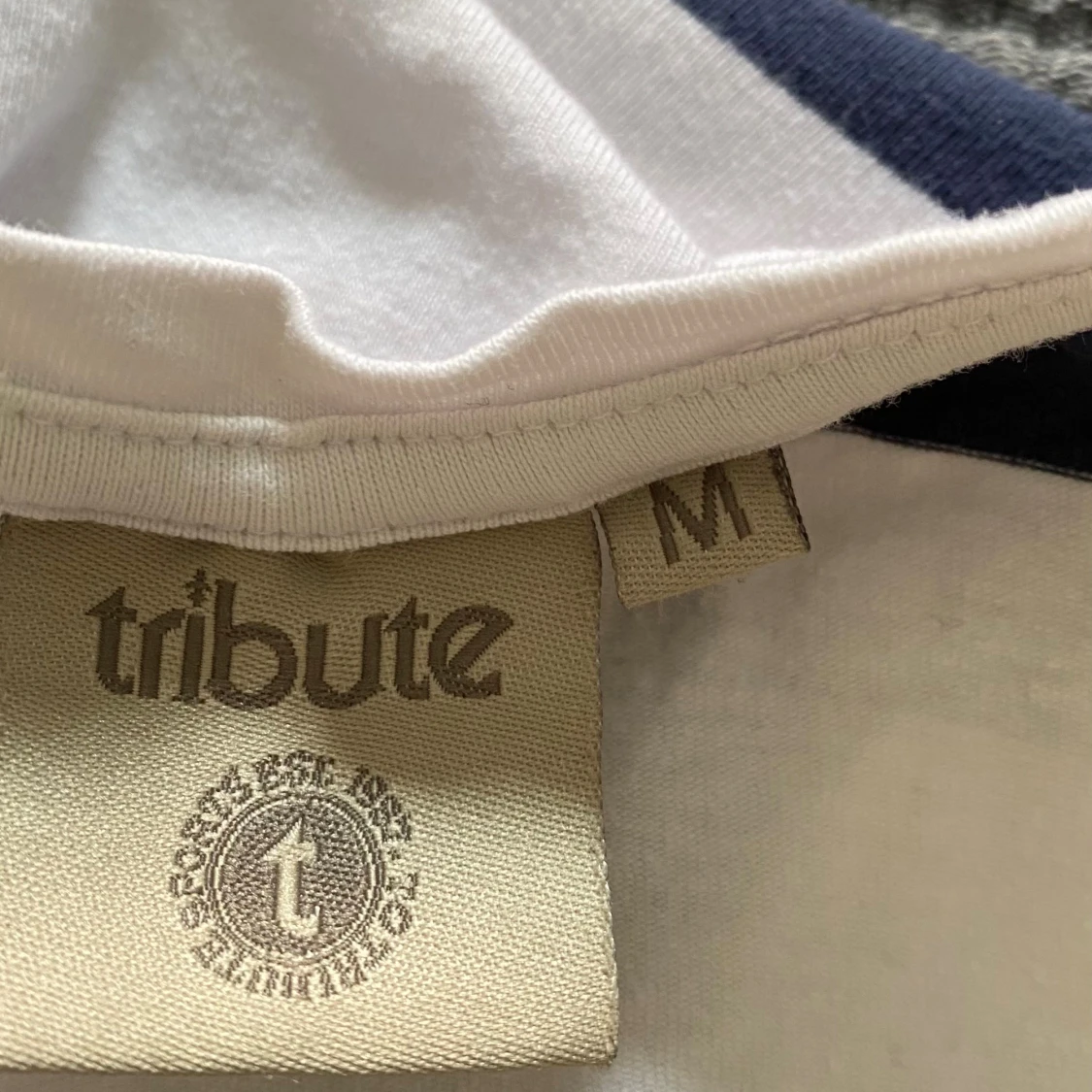 Randig linnetopp från Tribute - 2