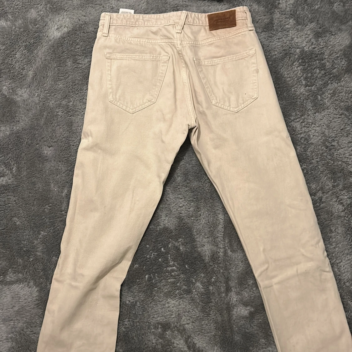 Beige jeans från Jack & Jones - 1