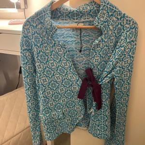 Odd molly kofta - Säljer då den inte kommer till användning.