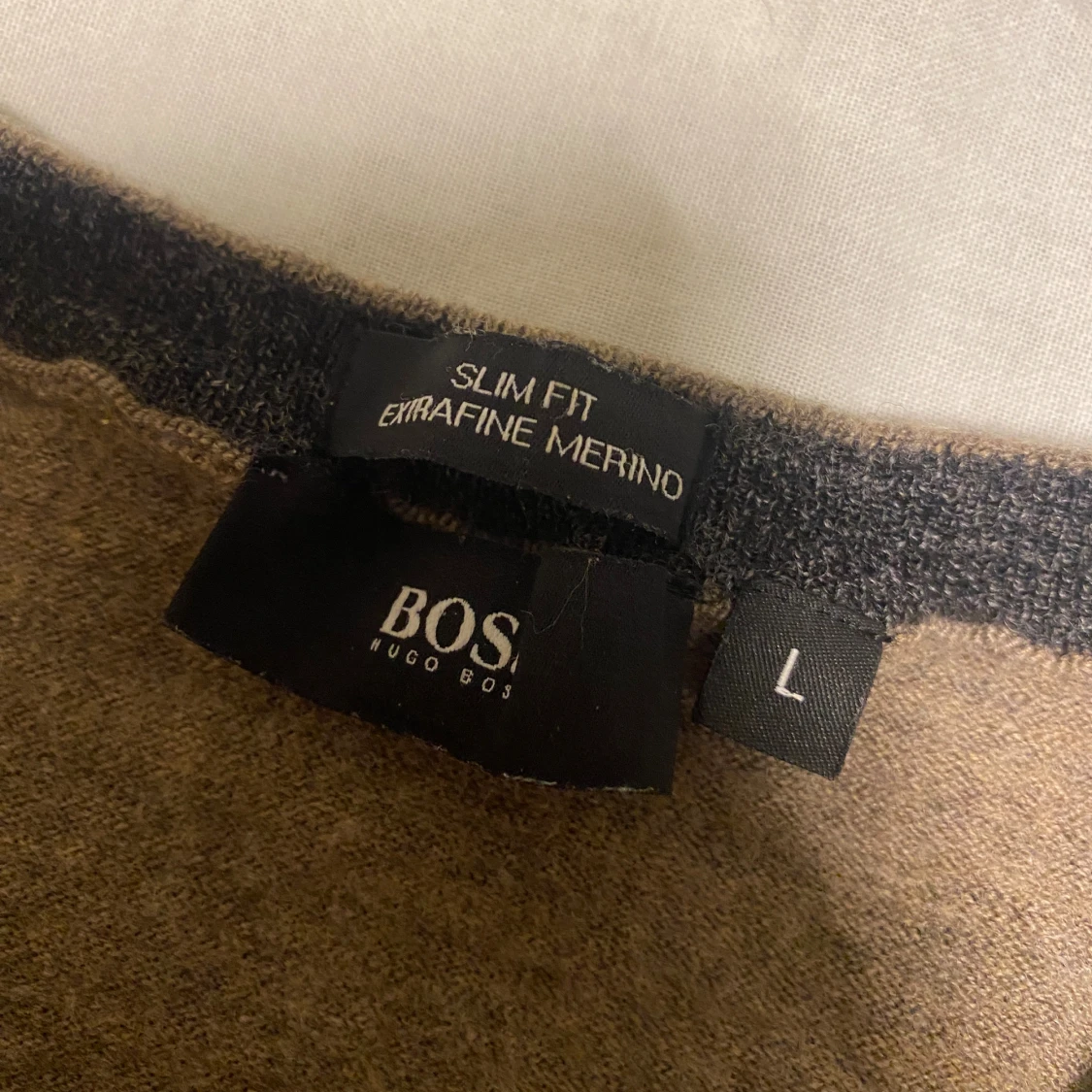 Brun merinoullströja från Hugo Boss - 2