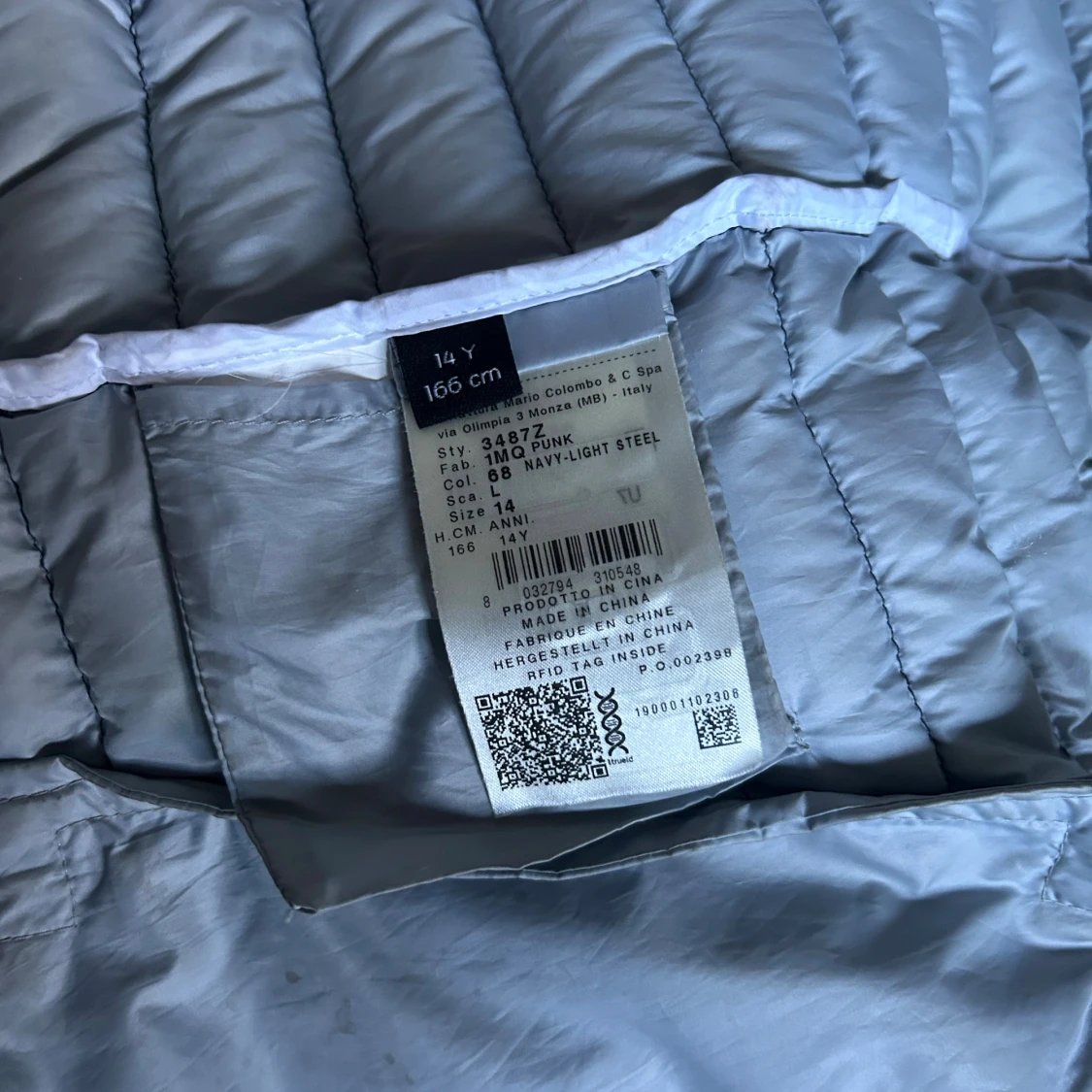 Mörkblå Colmar pufferjacka med huva - 1