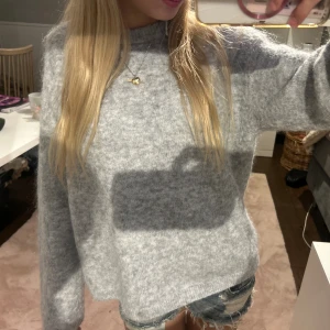 Stickad tröja💞 - Stickad tröja från bik bok som jag köpte från Sellpy men den har ej kommit till användning💞