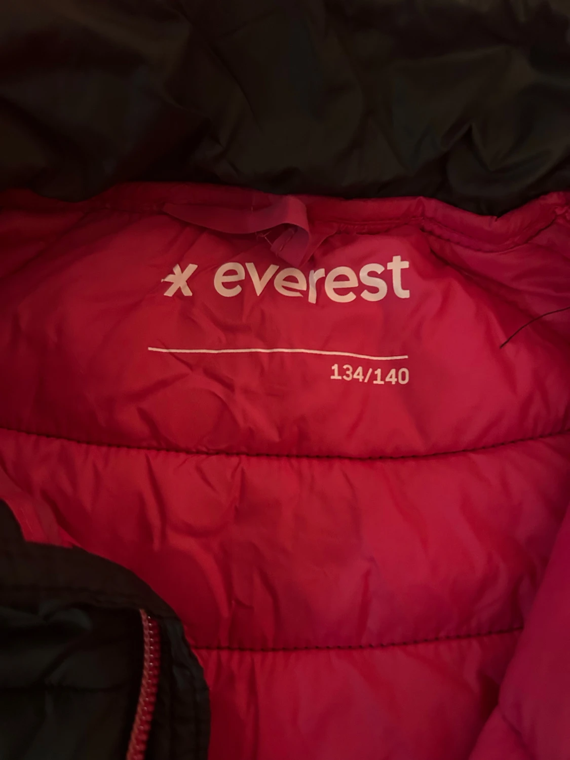 Svart pufferjacka från Everest - 2