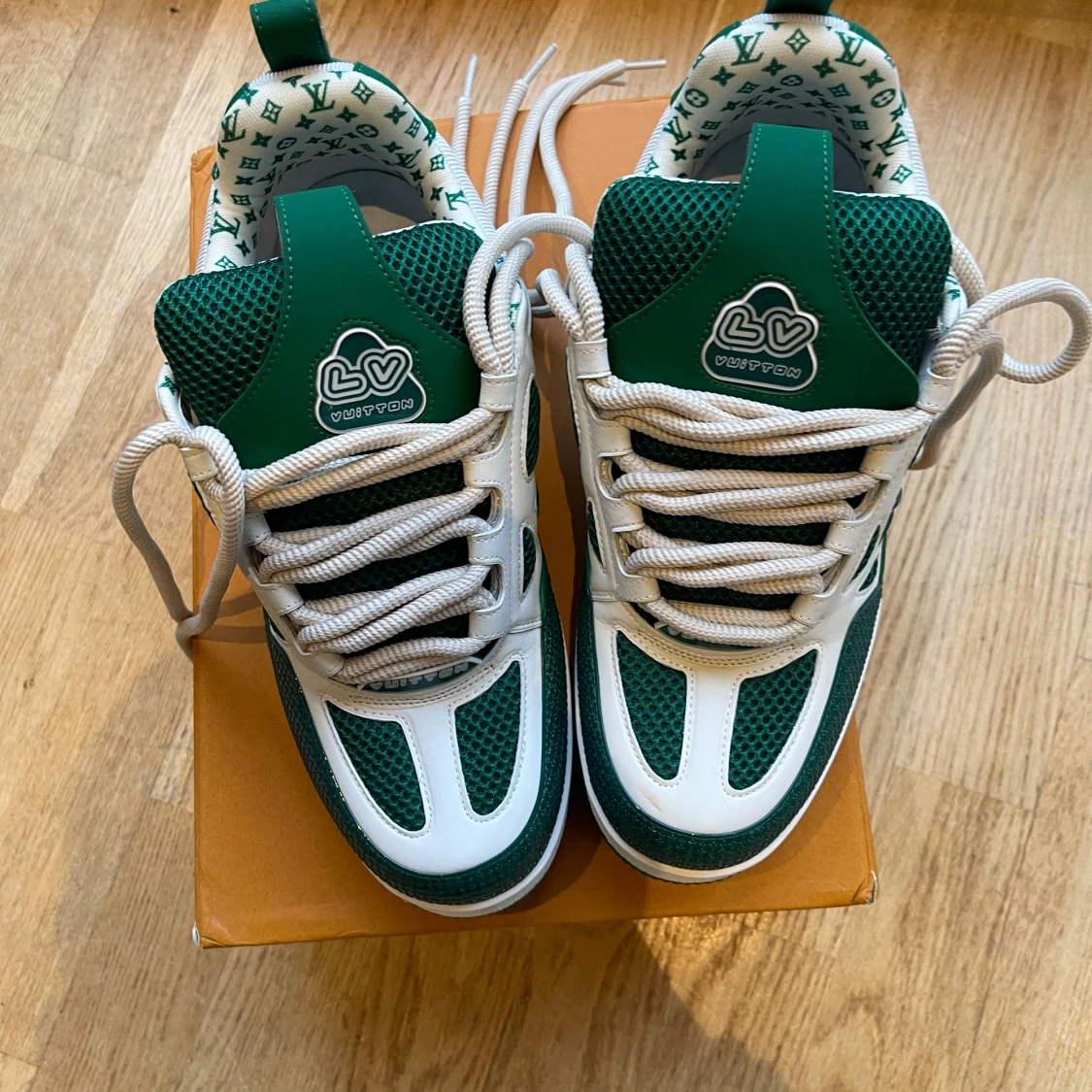 Louis Vuitton gröna sneakers - 2