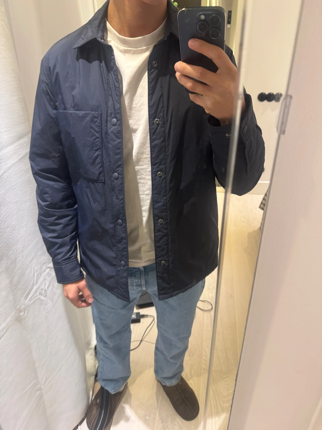 Mörkblå quiltad overshirt från ARKET - 1