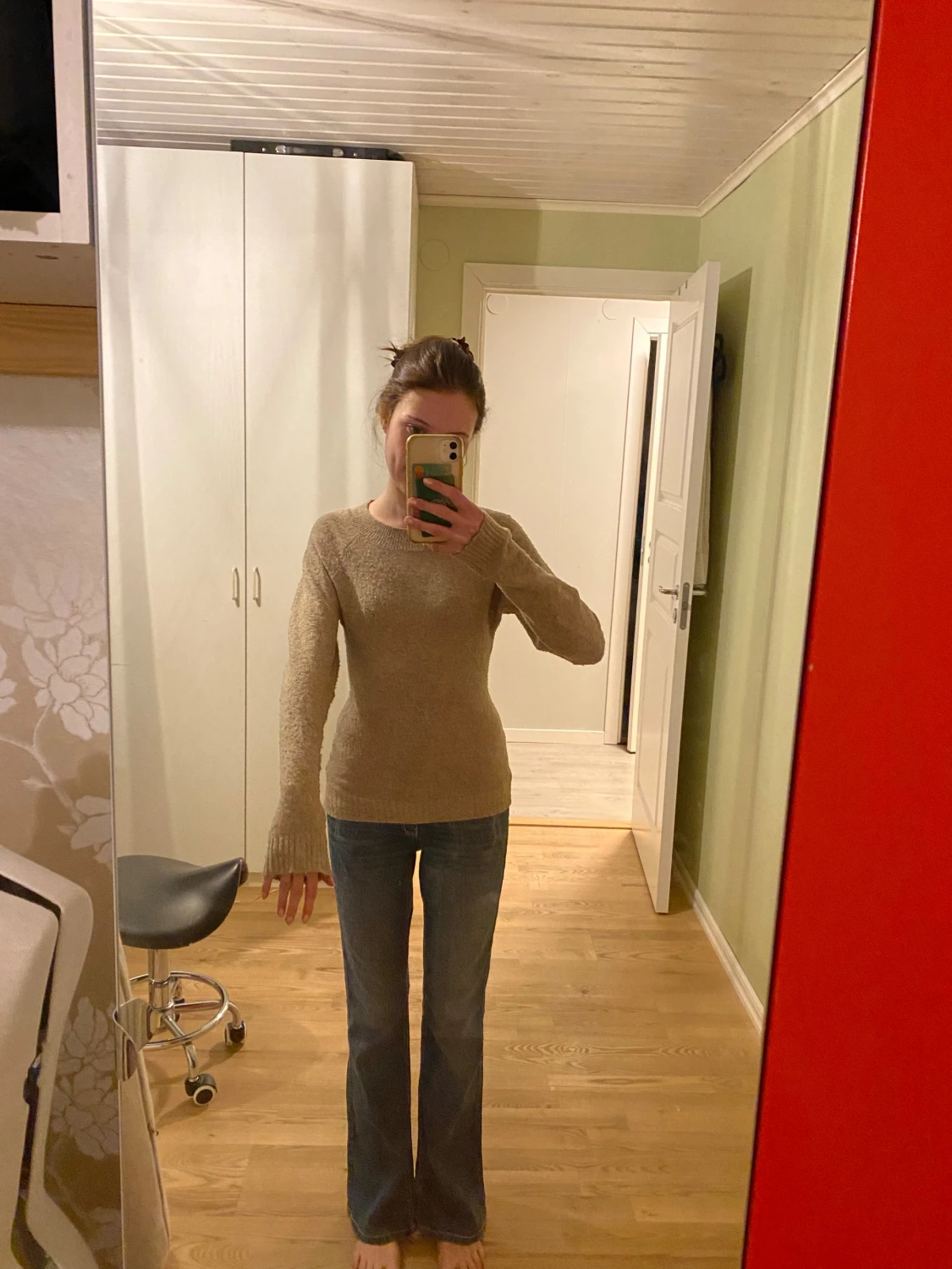 Beige/ljusbrun stickad tröja från Vero Moda - 2