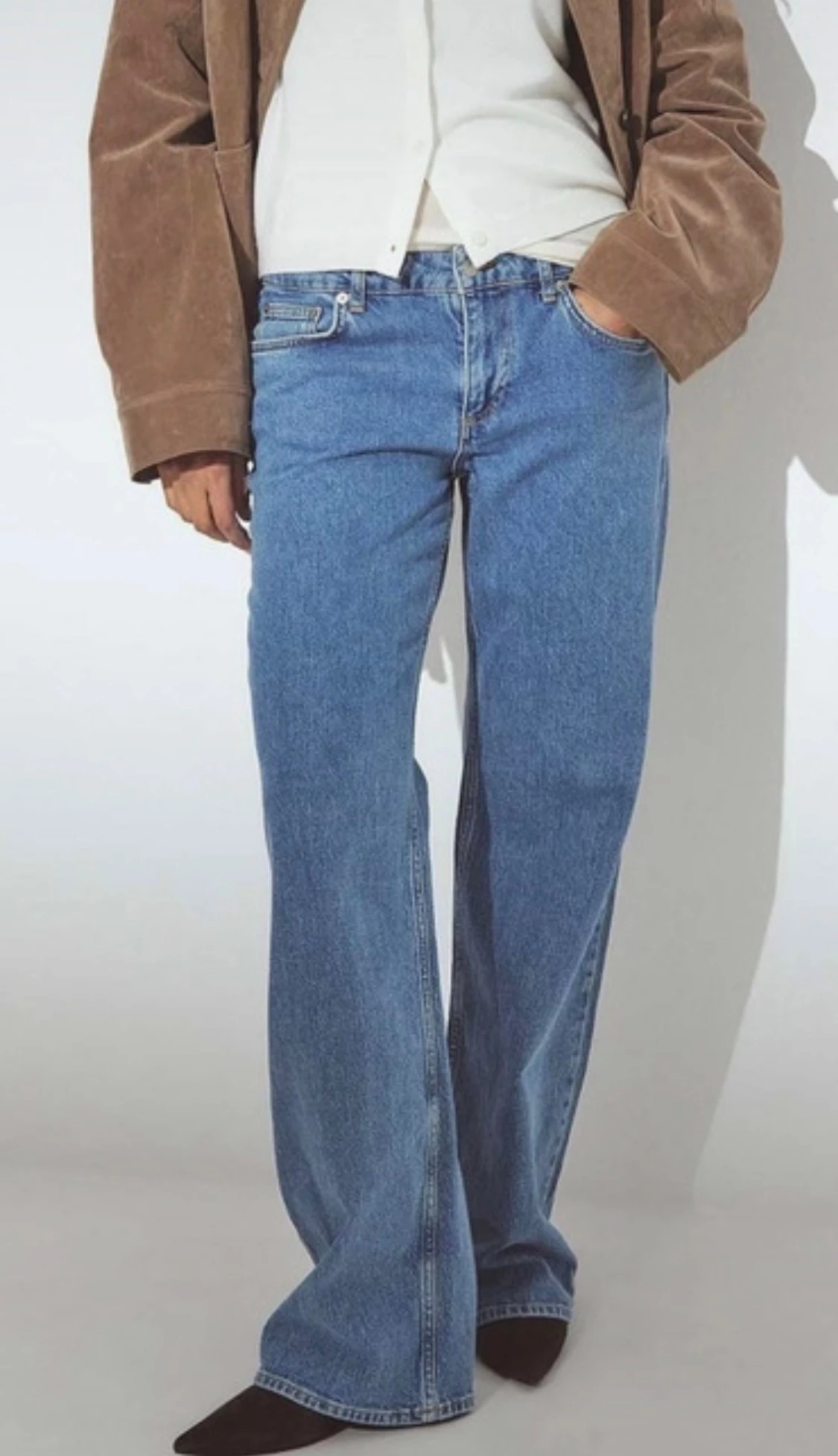 Lågmidjade raka jeans från NA-KD - 2