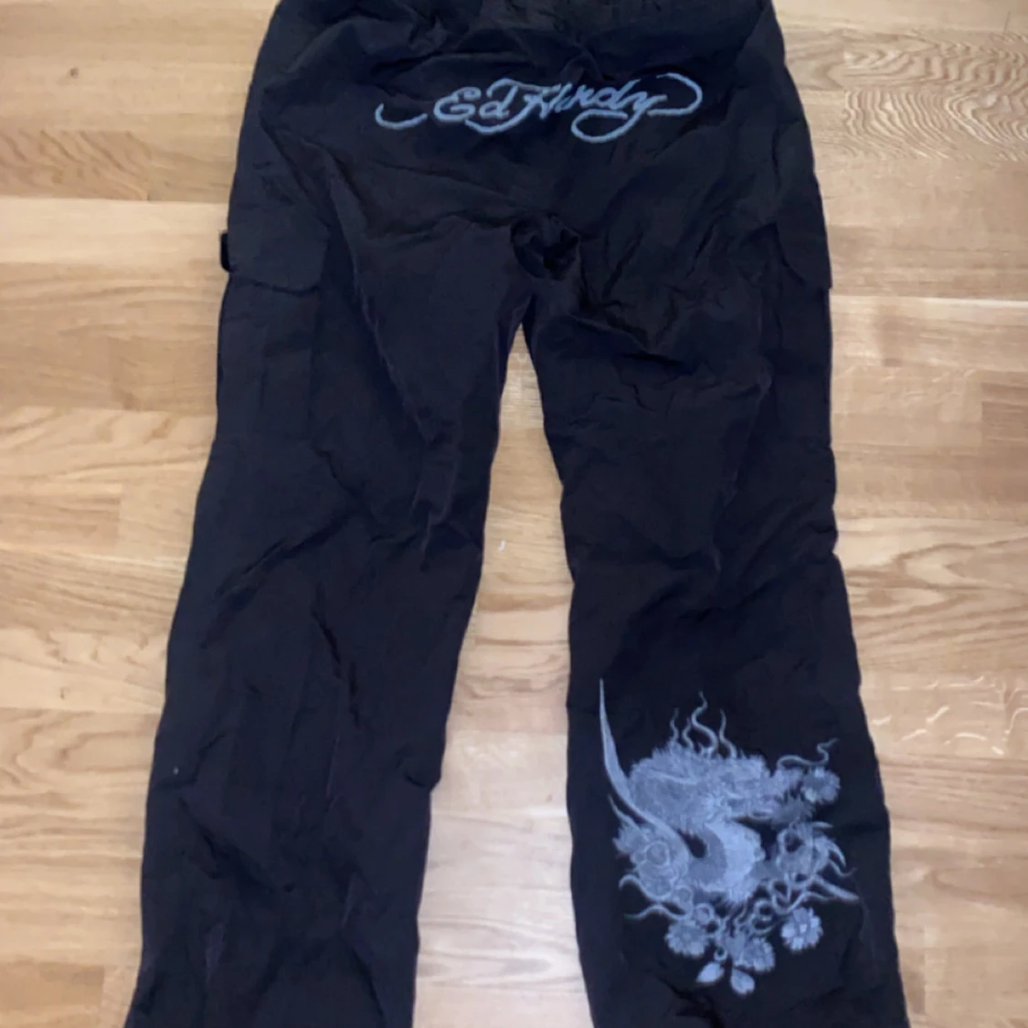 Svarta byxor från Ed Hardy x Urban Outfitters - 1