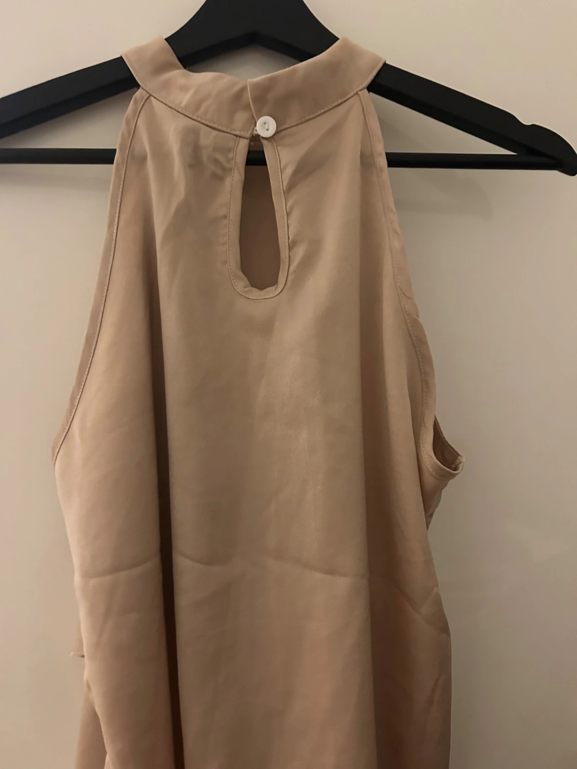 Beige ärmlös halterneck blus - 1