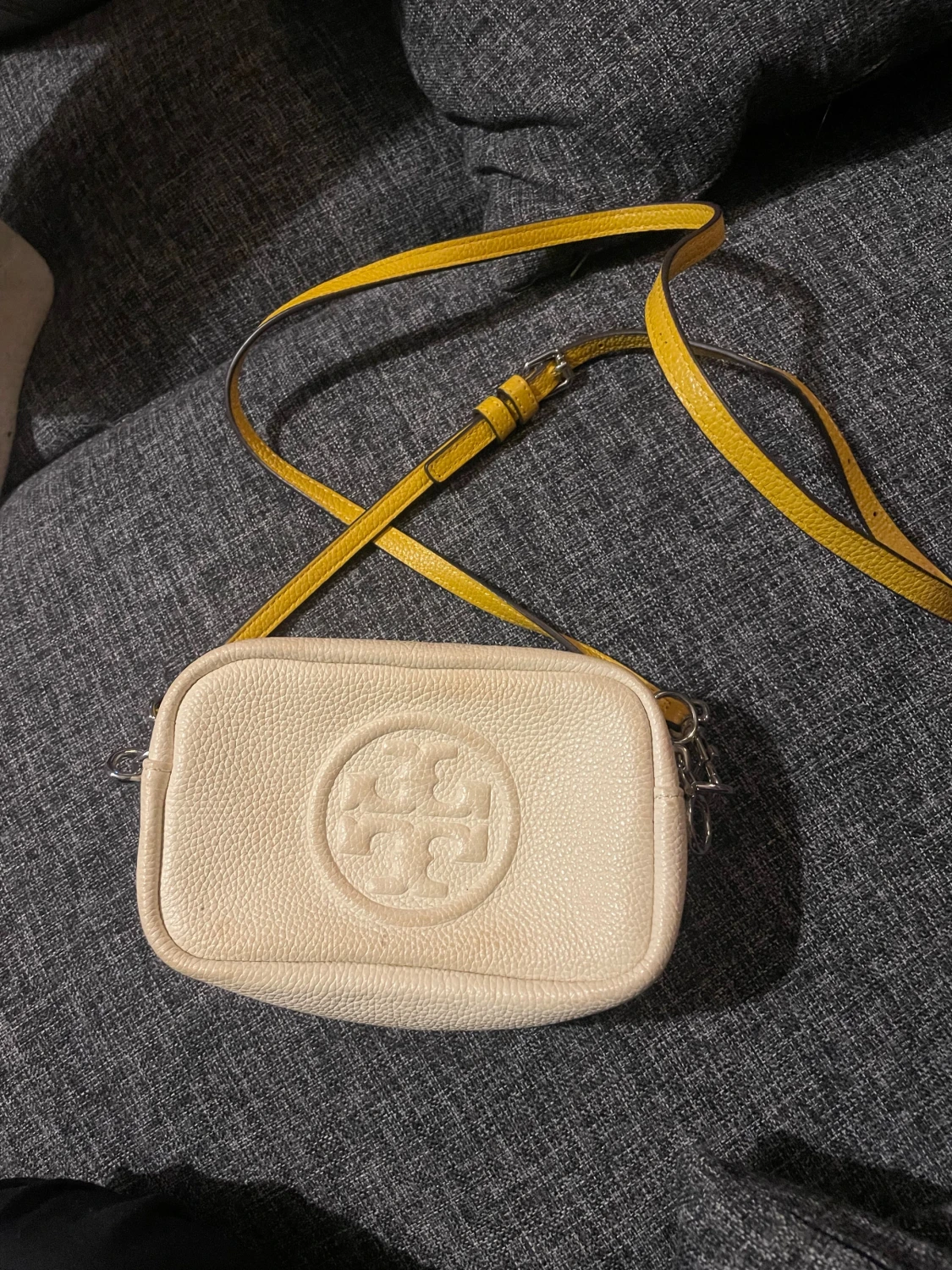 Tory Burch axelväska i skinn