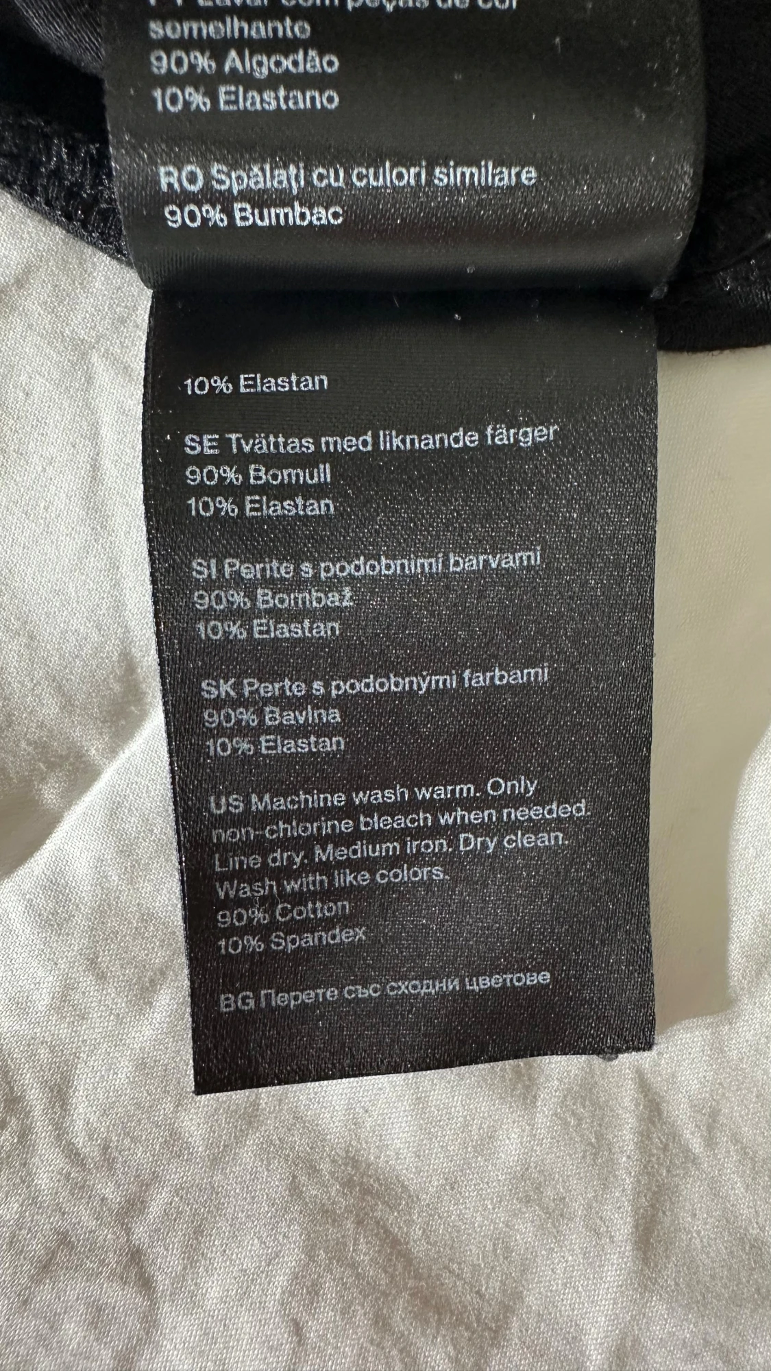 Svart t-shirt från Weekday, storlek L - 2