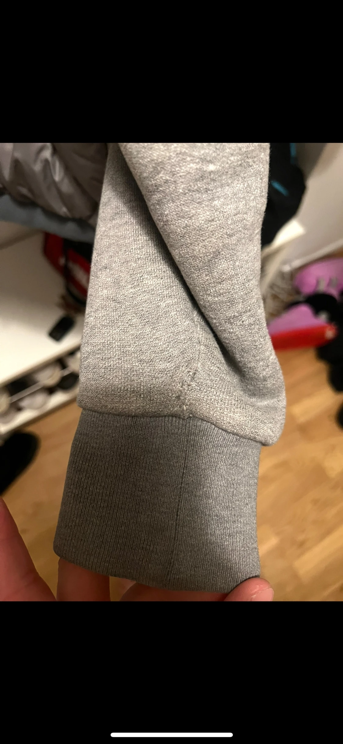 Grå quiltad pufferjacka från Moncler - 3