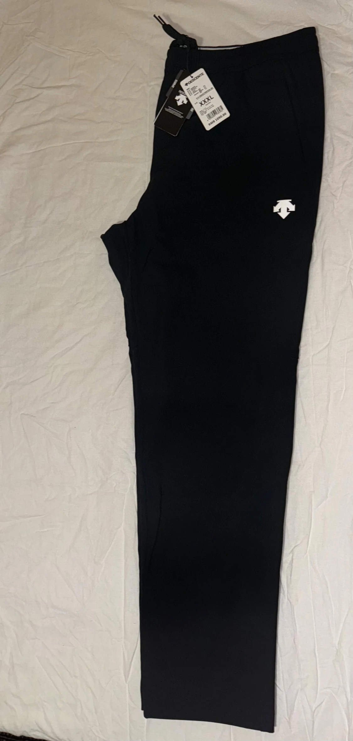 Svarta byxor från Descente - 1