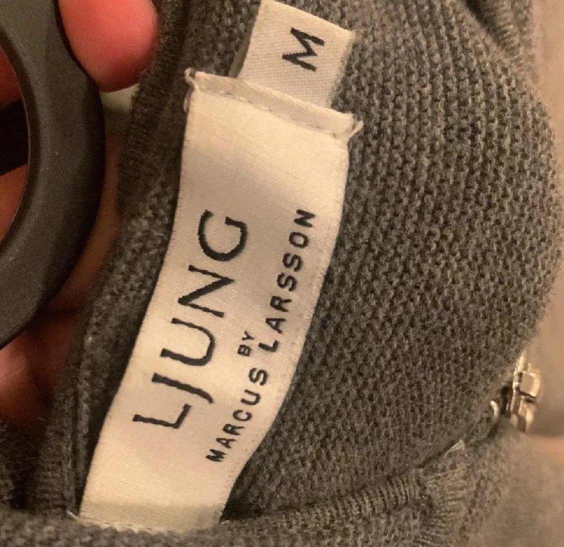 Grå cardigan/tröja från Ljung Marcus Larsson - 2