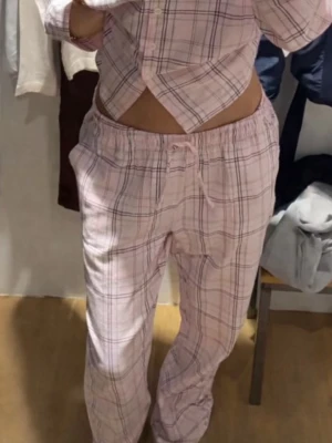 Pyjamasbyxor - De populära mysiga pyjamasbyxorna från Lager157 i storlek S. Använda endast fåtal gånger. Gåva vid köp!🎁