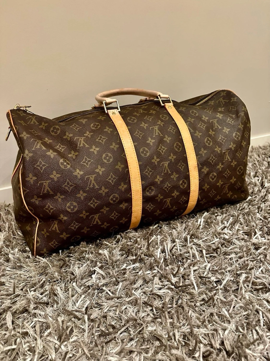 Louis Vuitton Keepall Bandoulière 50 i monogramcanvas. 