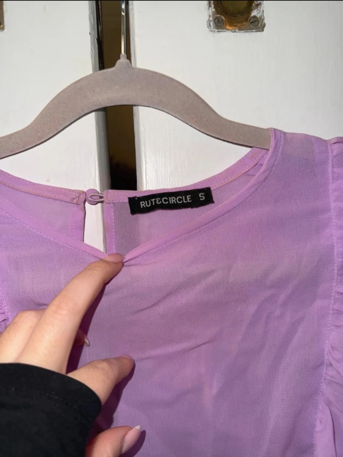 Ljuslila volangblus från Rut & Circle - 2