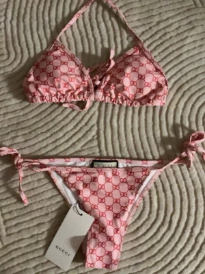 Ny bikini storlek S - Helt ny.