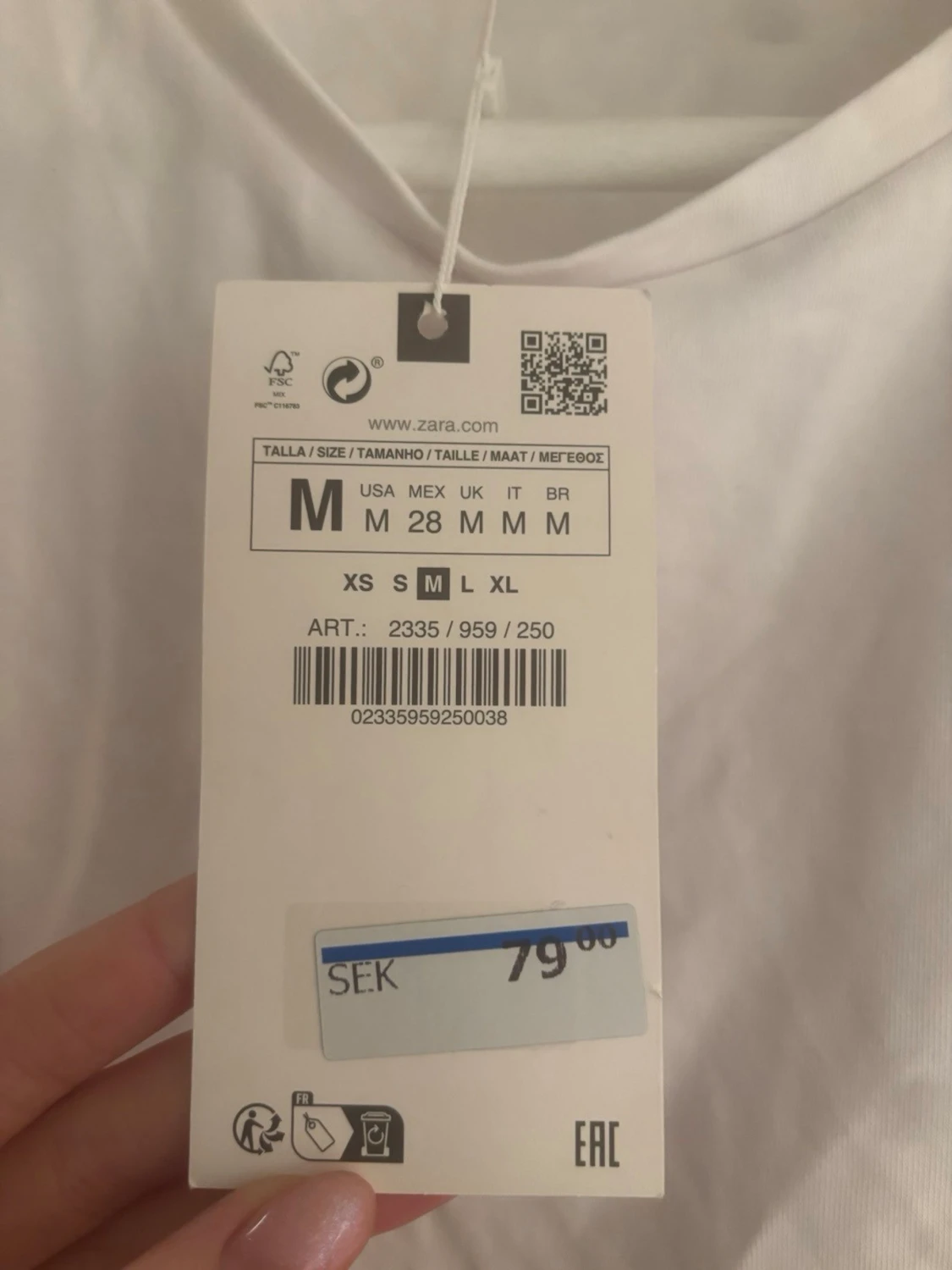 Vit croppad topp från Zara - 1