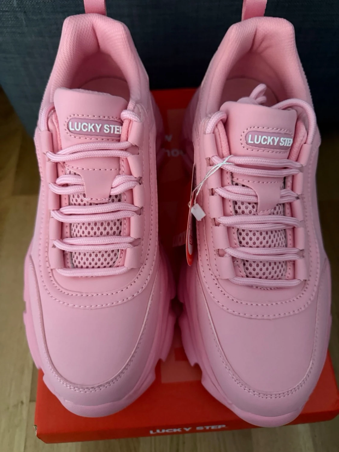 Chunky rosa sneakers från Lucky Step