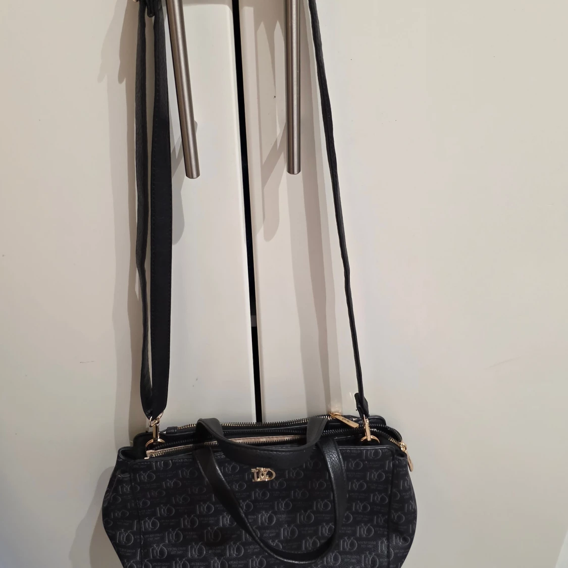 Svart handväska från Lycke Oslo - 4