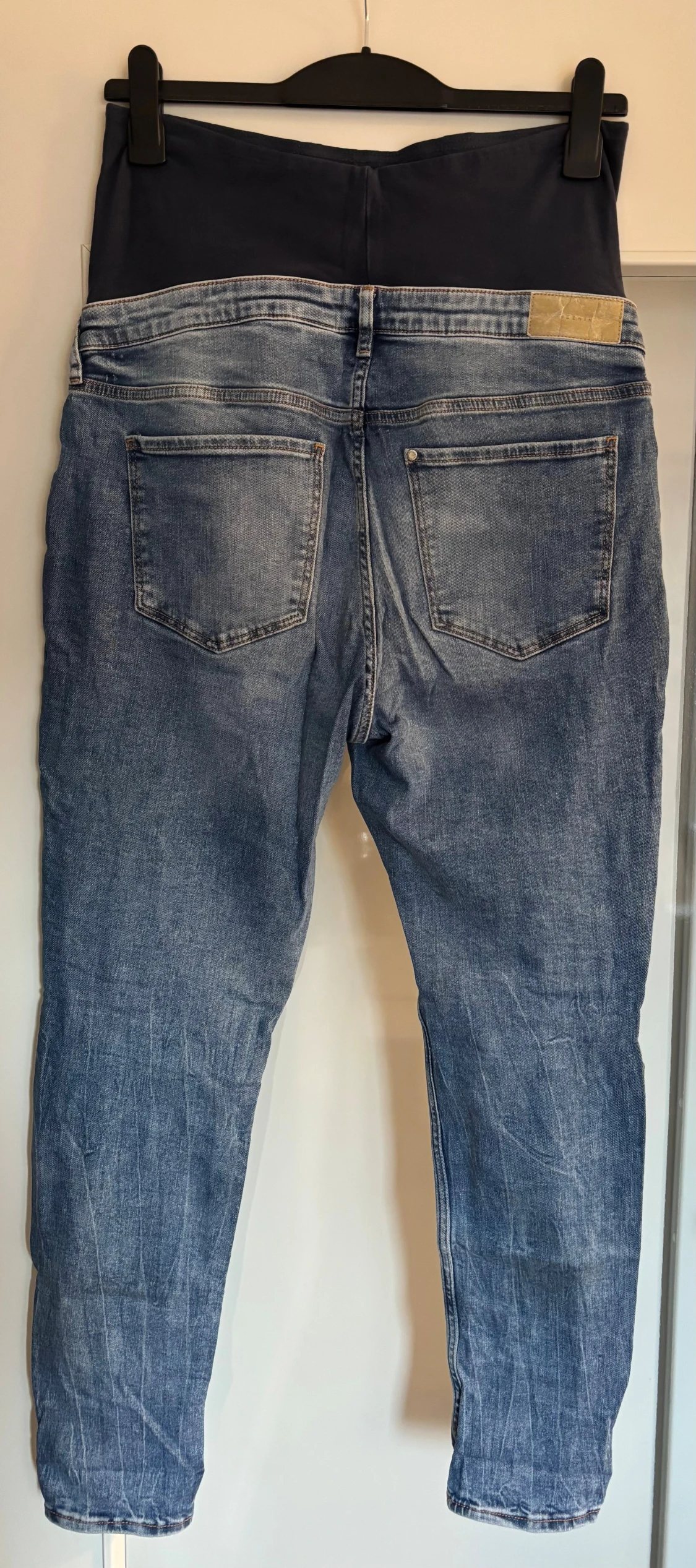 Blå skinny mammajeans från H&M - 1