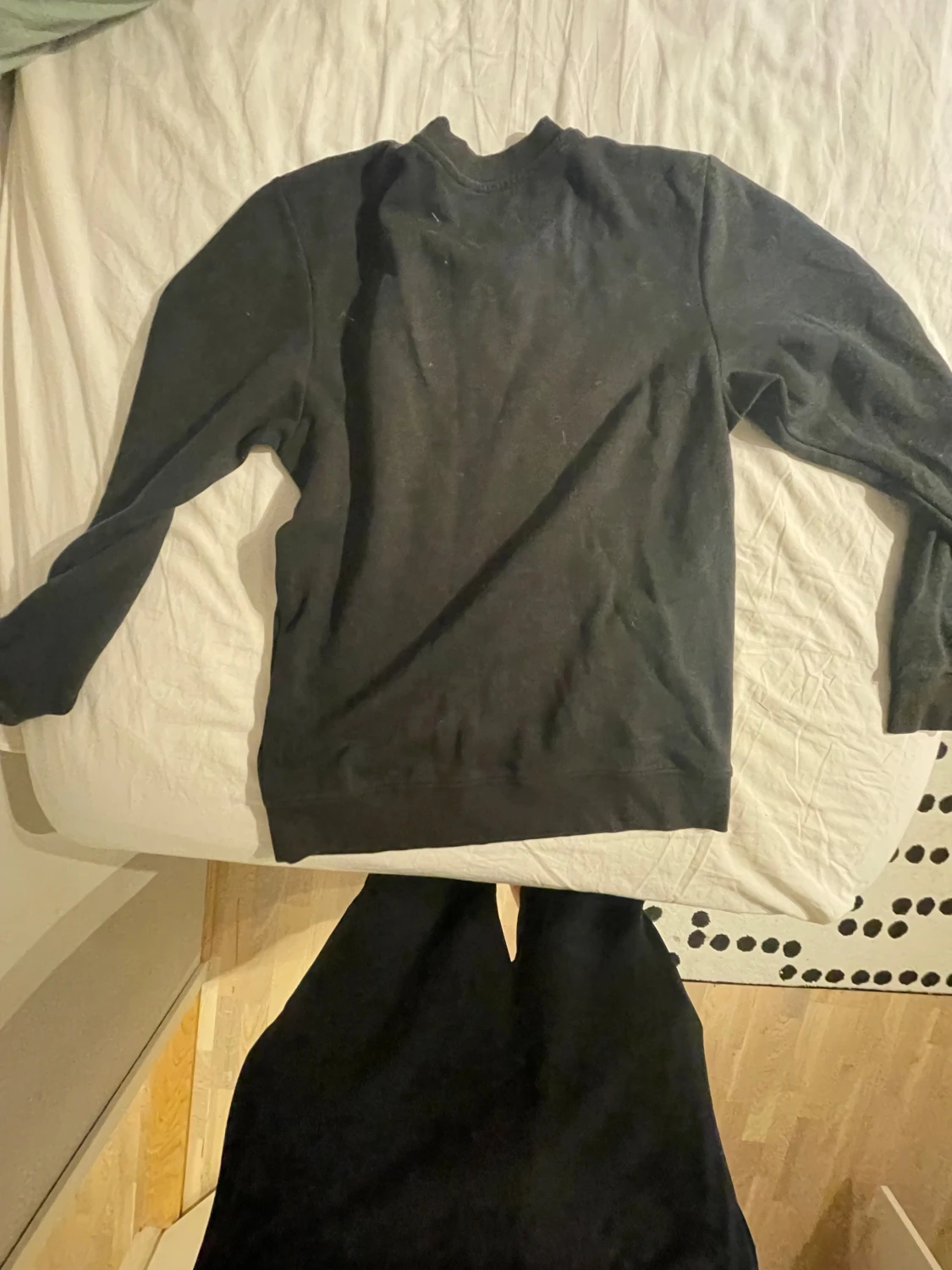 Svart sweatshirt från Jack & Jones - 2