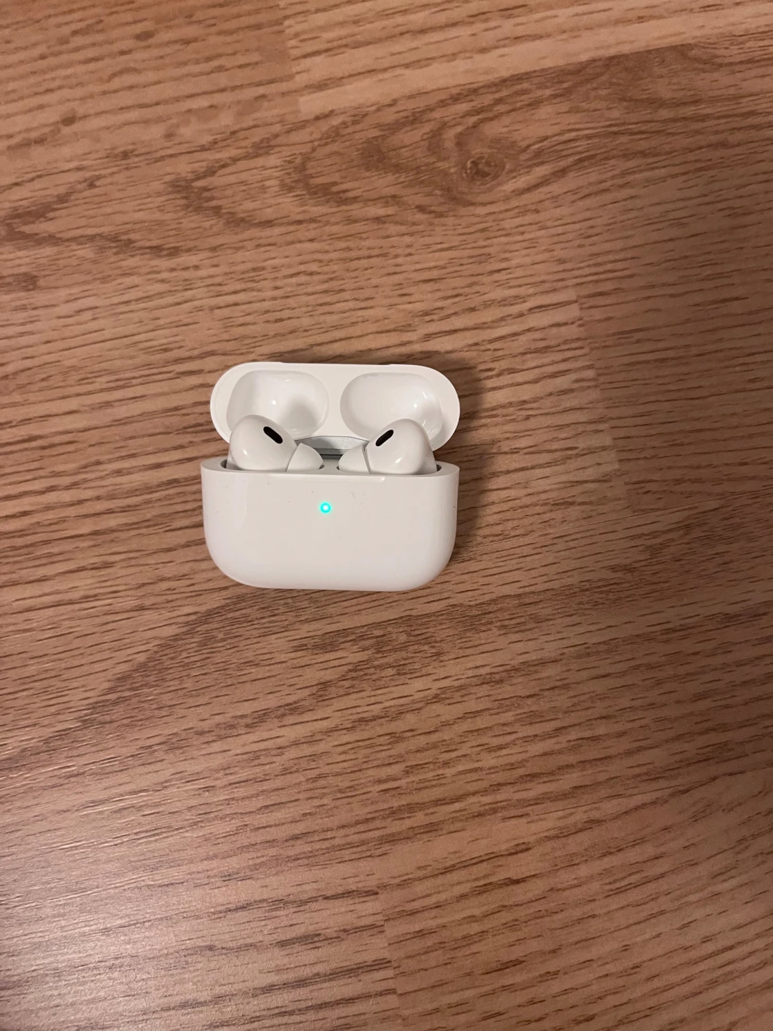 AirPods Pro (2nd generation) with MagSafe Charging Case - 5