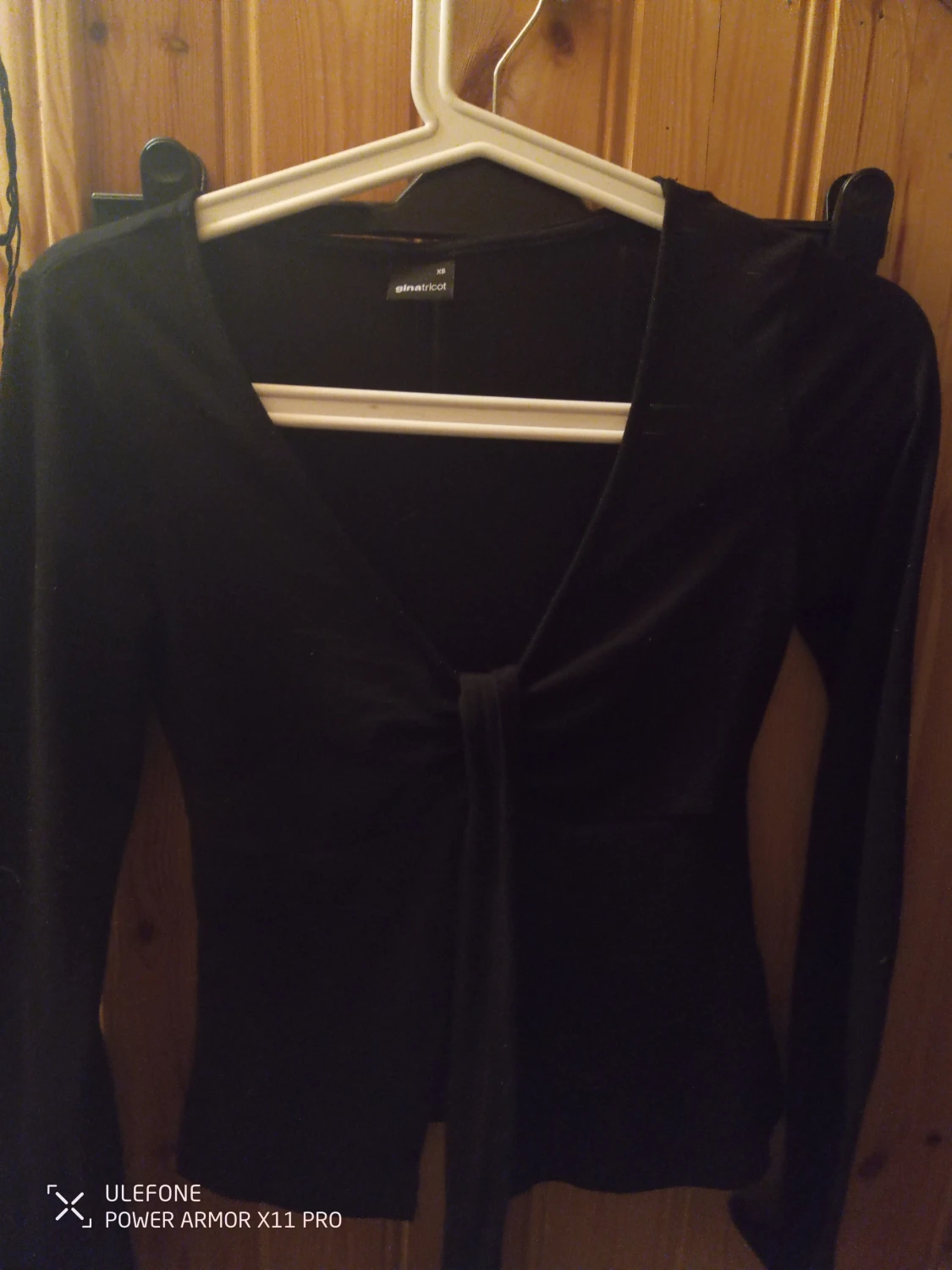 Svart omlottop från Gina Tricot XS - 3