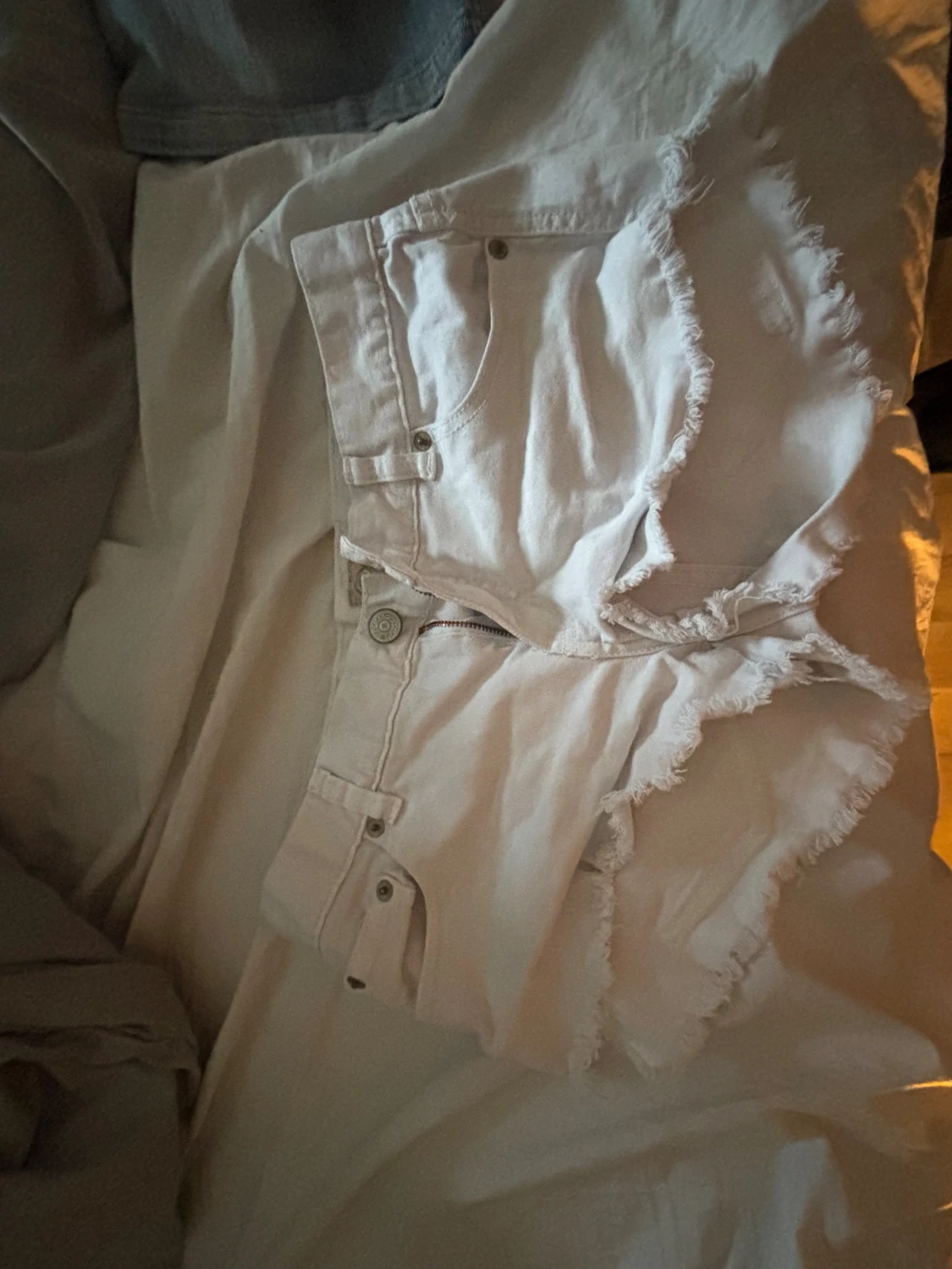 2 st kjolar, 1 par shorts