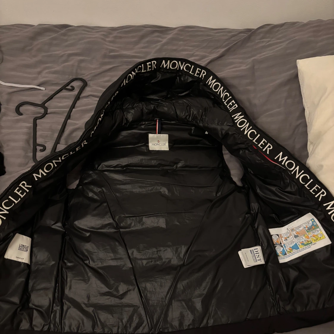 Svart dunväst från Moncler - 90