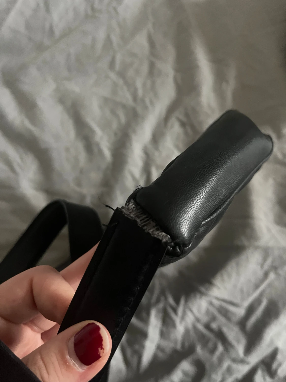 Svart quiltad axelväska i skinn - 2