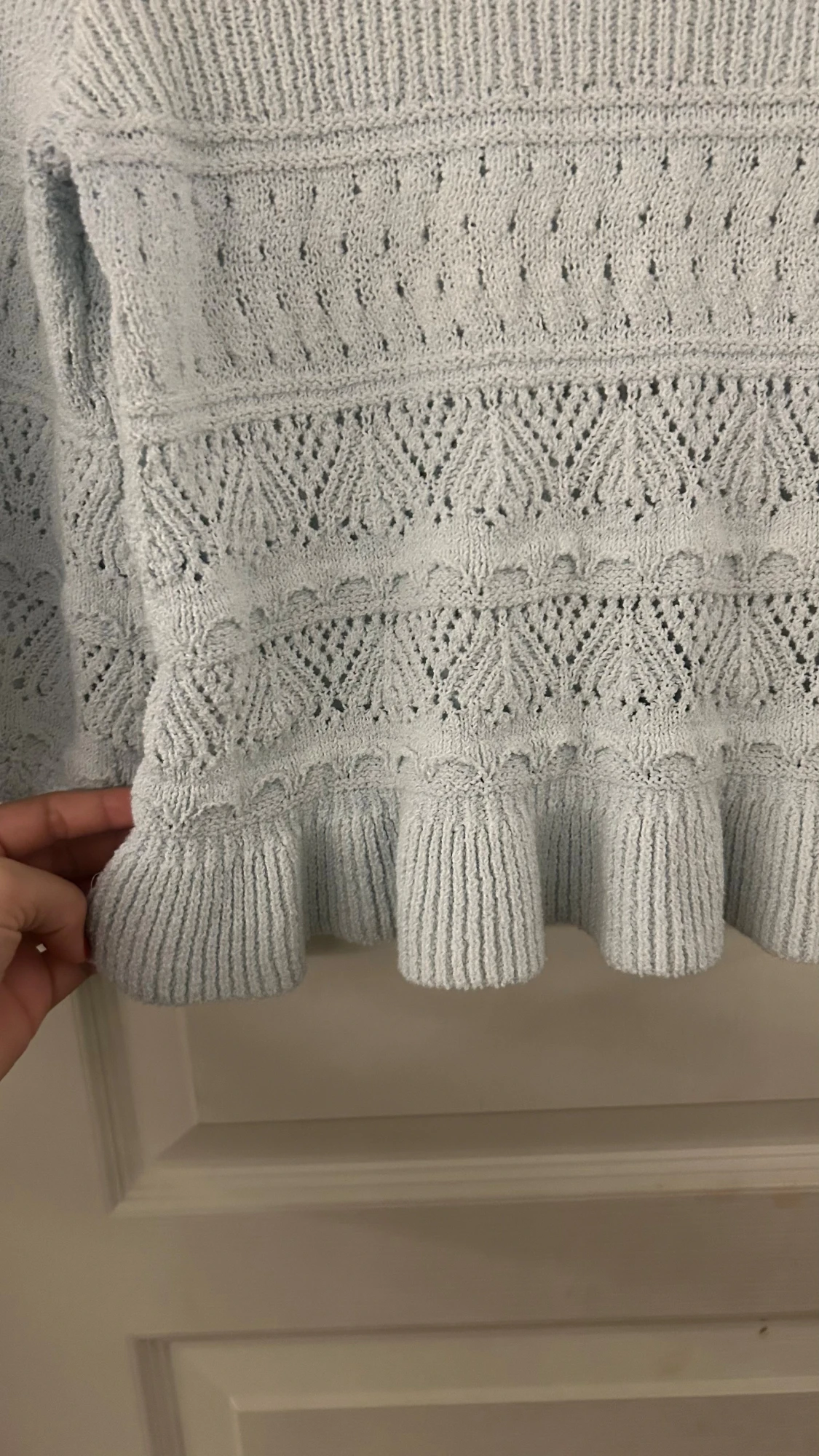 Ljusblå stickad tröja med volang - 3