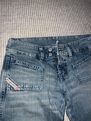 Diesel Jeans - Bootcut jeans från diesel strl 25, nyskick 💛