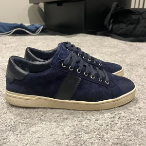 The gallerist skor - The gallerist skor. Skick 9/10, använda lite grann i somras☀️Skriv vid fundering.