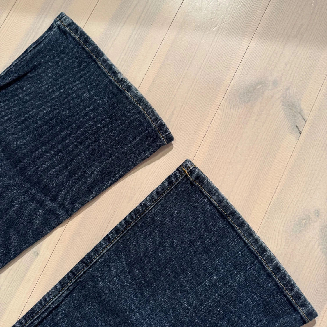 Lågmidjade bootcut jeans  - 5