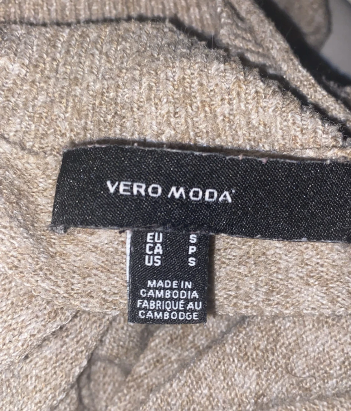 Beige stickad tröja från Vero Moda - 1