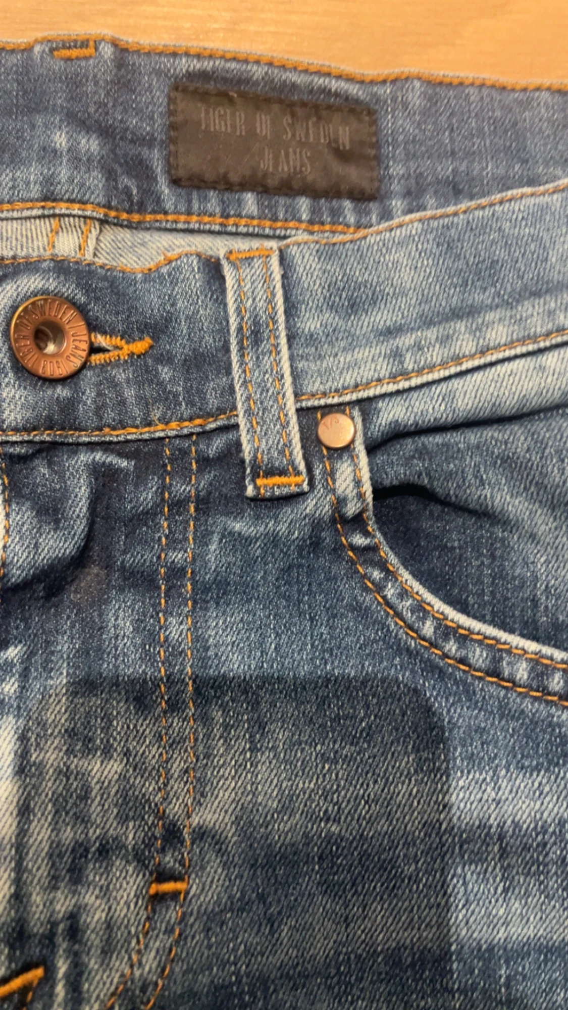 Blå jeans från Tiger of Sweden - 1