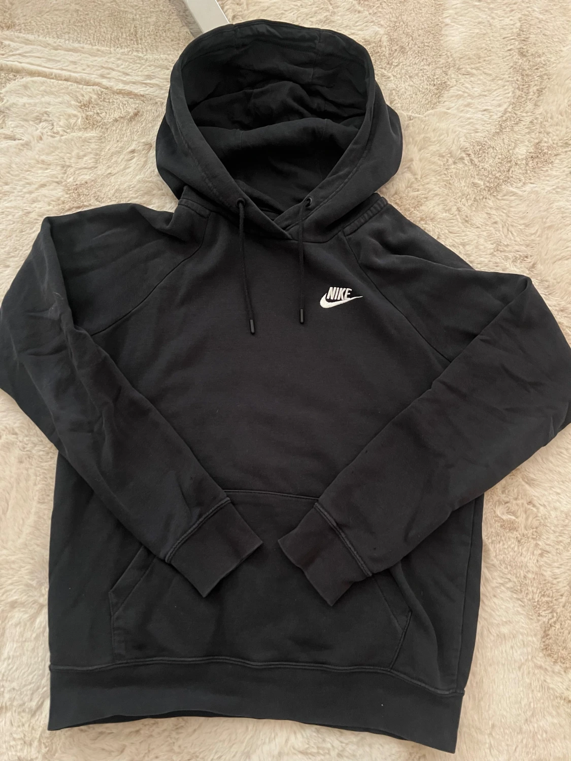 Svart Nike hoodie