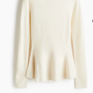 Söt stickad tröja  - Jättefin och skön stickad tröja från h&m 