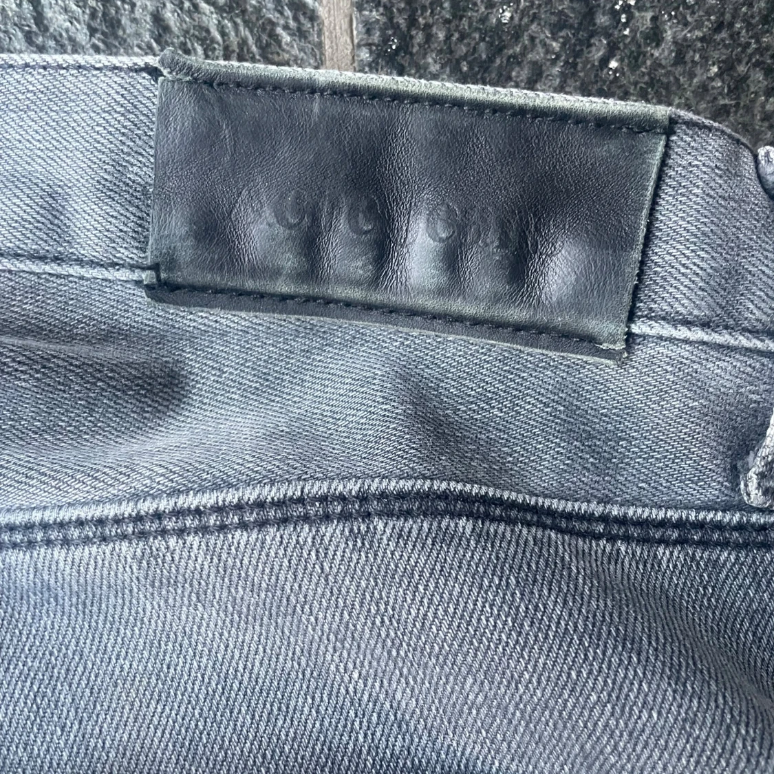 Grå jeans från Acne Studios - 2