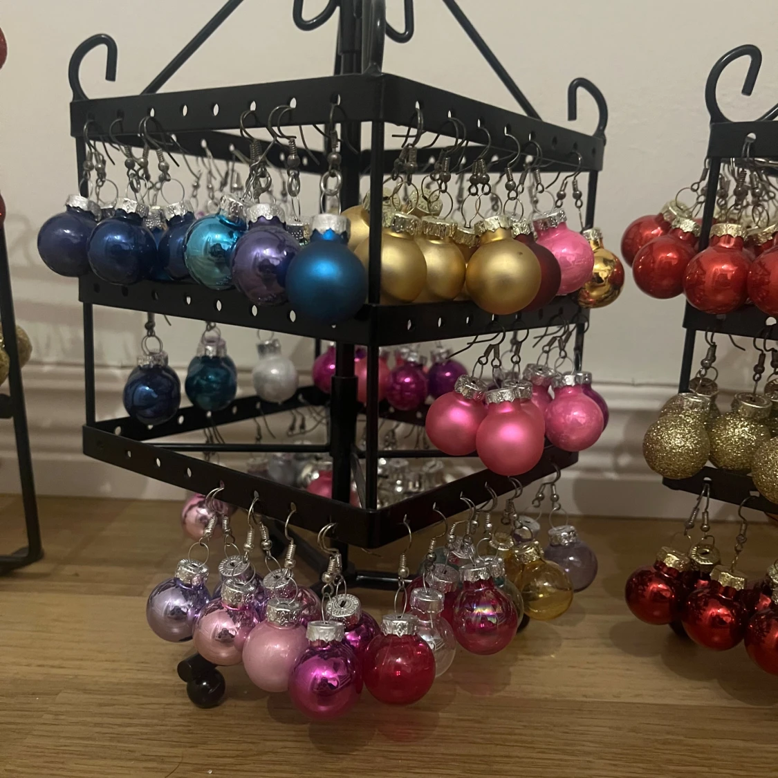 Glittriga julörhängen i mixade färger - 1