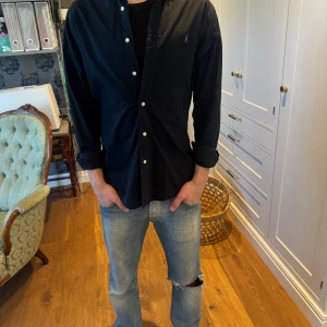 Ralph luren  - En riktig fin höst skjorta fint skick storlek M slimfit  pass form