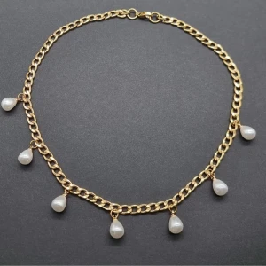 Handgjort halsband  - Rostfritt stå🌸l Längd-45cm 