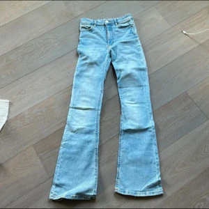 Bootcut jeans - Ljusblå Zara jeans! Knappt använda🩵