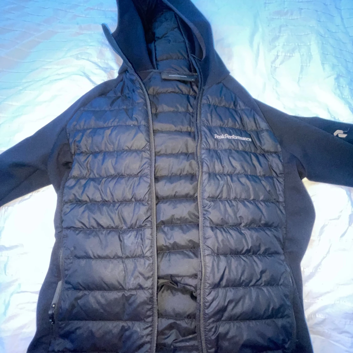 Peak Performance jacka i storlek S