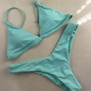 Bikini - Helt oanvänd!🤍 Köpt på Shein, sälj pga. att den är för liten. 