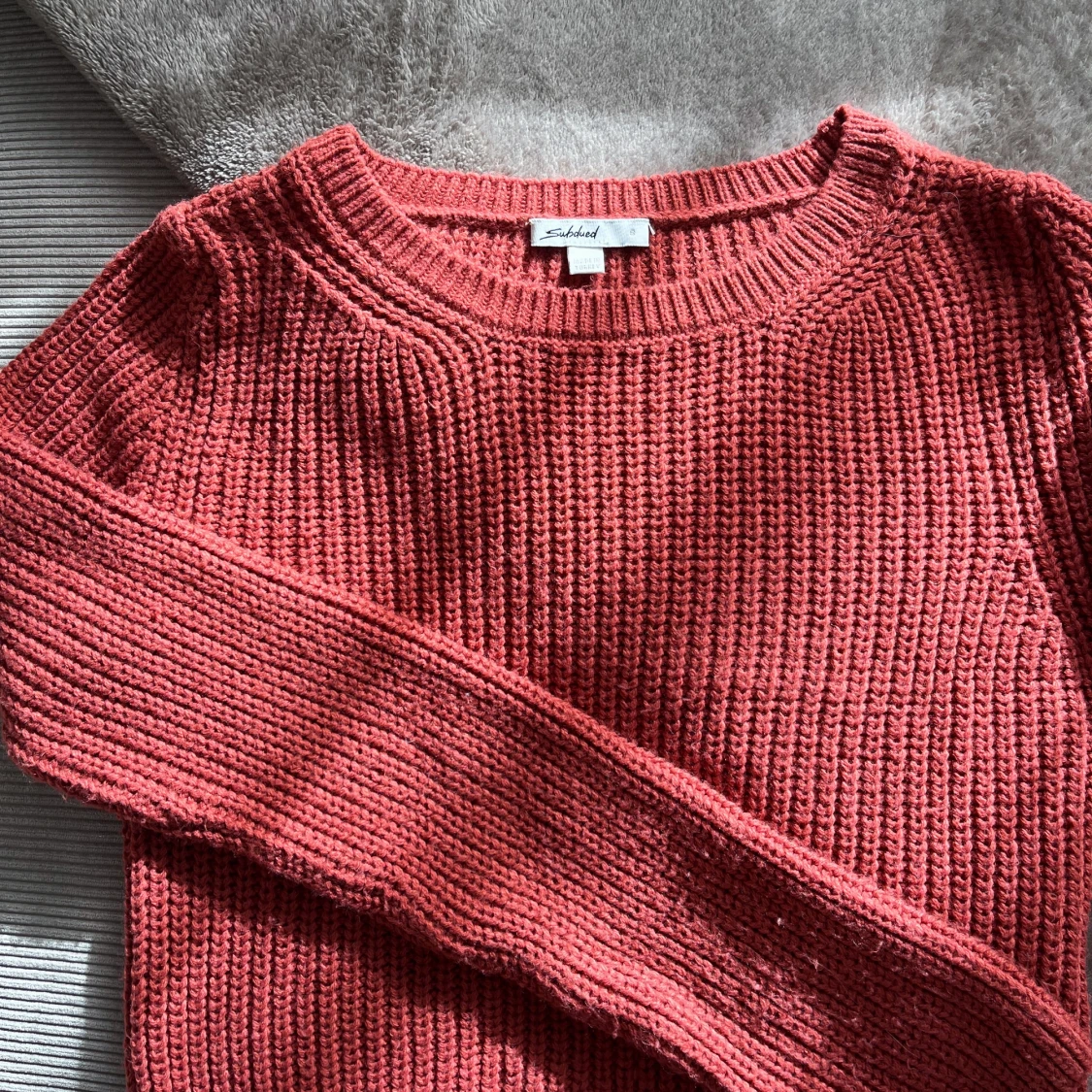 Kort stickad tröja - 91